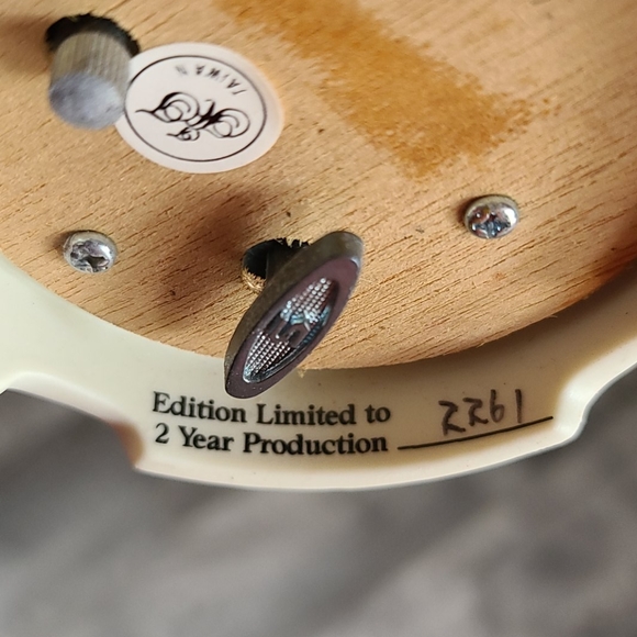 Jan Hagara ceramic music box figurine - Picture 6 of 6